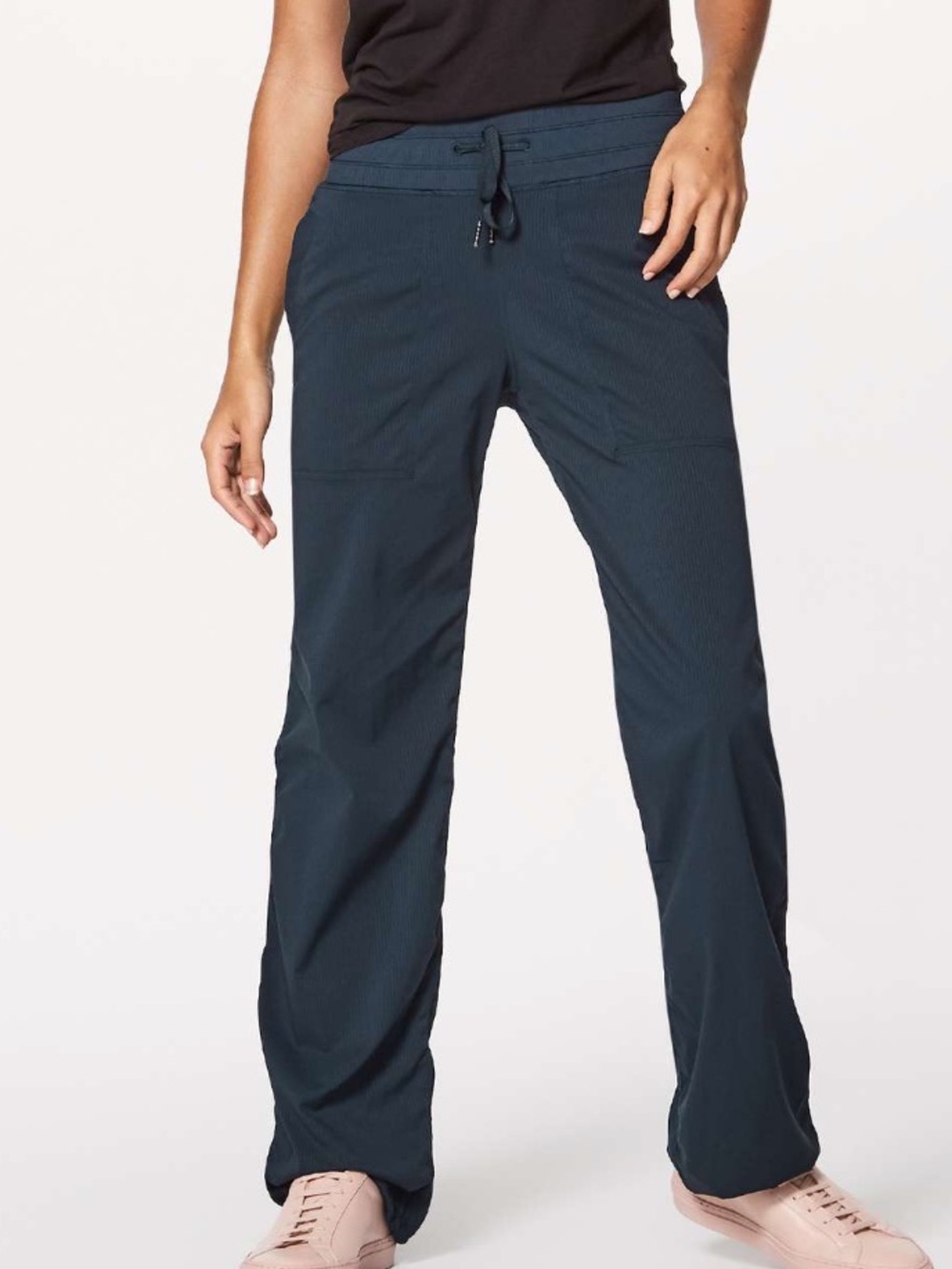 Lululemon Dance Studio Pant III Unlined
Nocturnal Teal excellent condi
